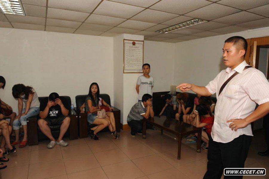 201071ؑc山(dng)140Ϫֵ·13?jin)ʘ?l )(chng)53SˆT{(li)һvô܇(ch)Űb