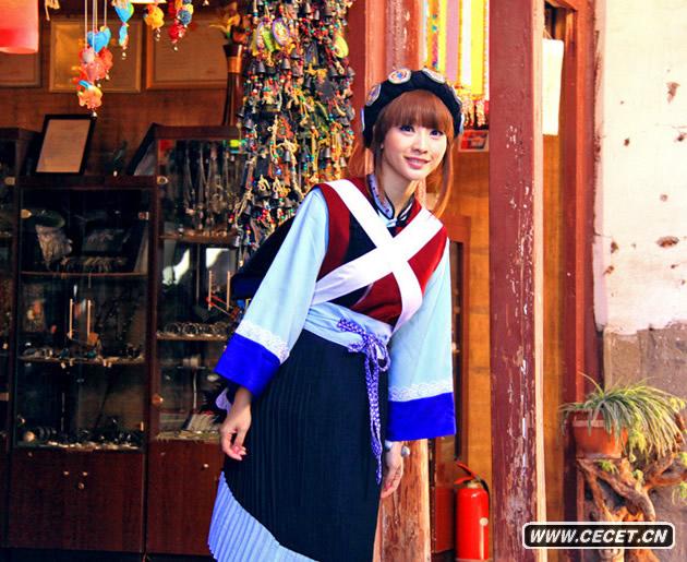 柳巖麗江演繹小城故事