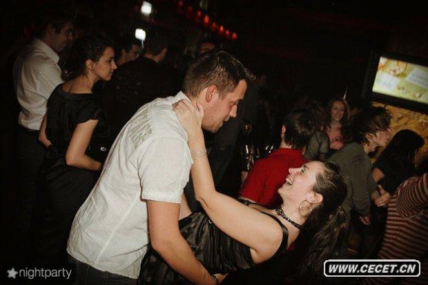 揭秘俄羅斯的“天上人間”