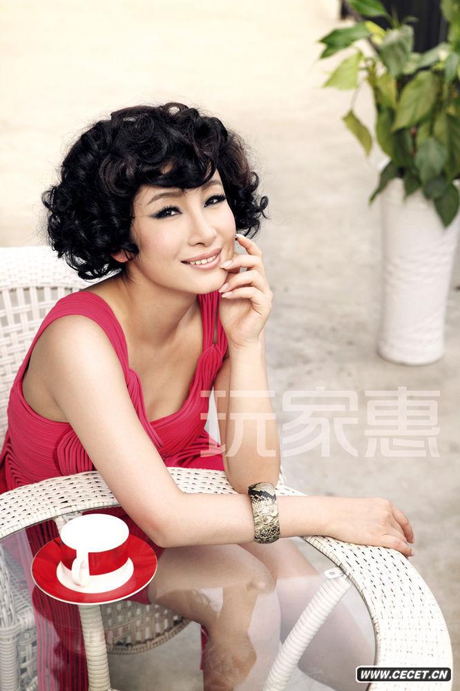 秦海璐寫(xiě)真女人味足