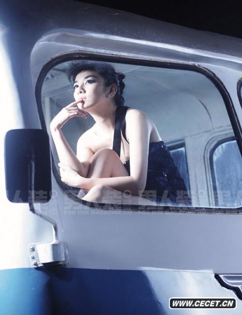 黃奕登陸《男人裝》