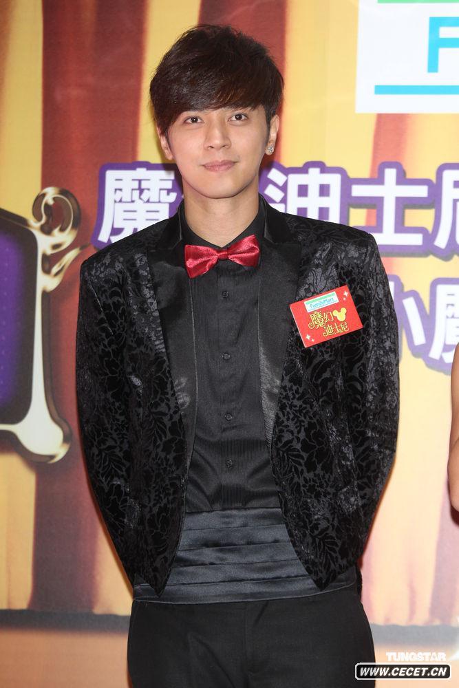 羅志祥化身魔術(shù)師