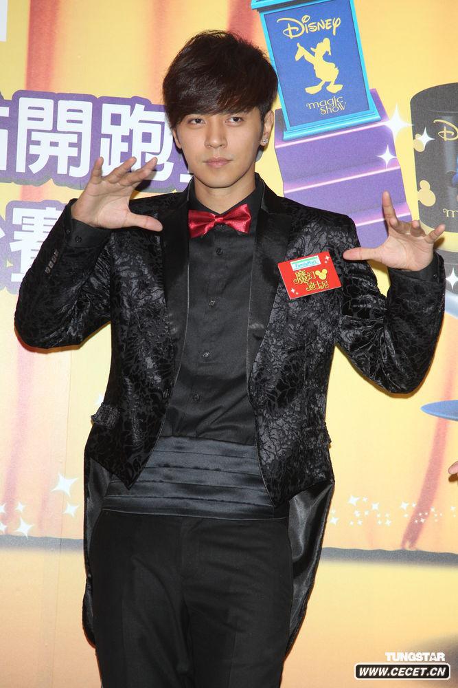 羅志祥化身魔術(shù)師