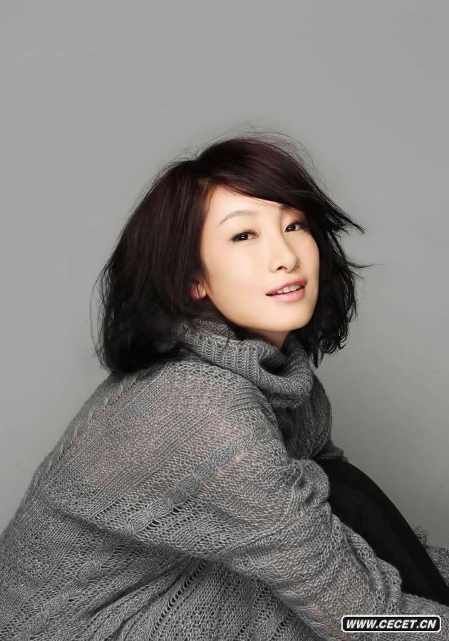 秦海璐登雜志盡顯帥氣