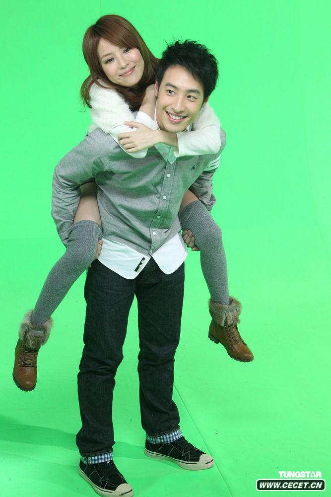 潘瑋柏拍MV展現吻功