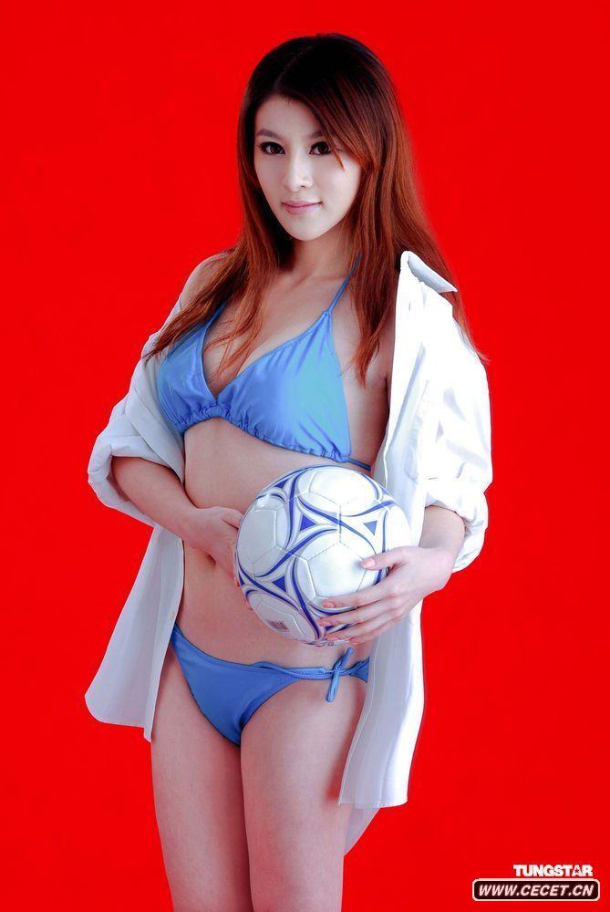 王月雯突破尺度畫(huà)面香艷