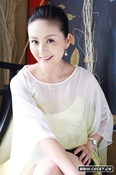 戴嬌倩甜美寫(xiě)真