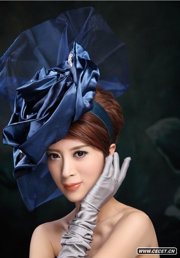 金巧巧時(shí)尚大片似女王