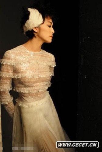 姚晨透明薄紗真空上陣