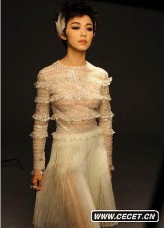 姚晨透明薄紗真空上陣