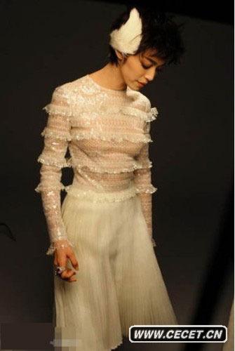 姚晨透明薄紗真空上陣