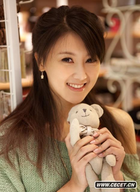 甘薇清新春日寫(xiě)真曝光