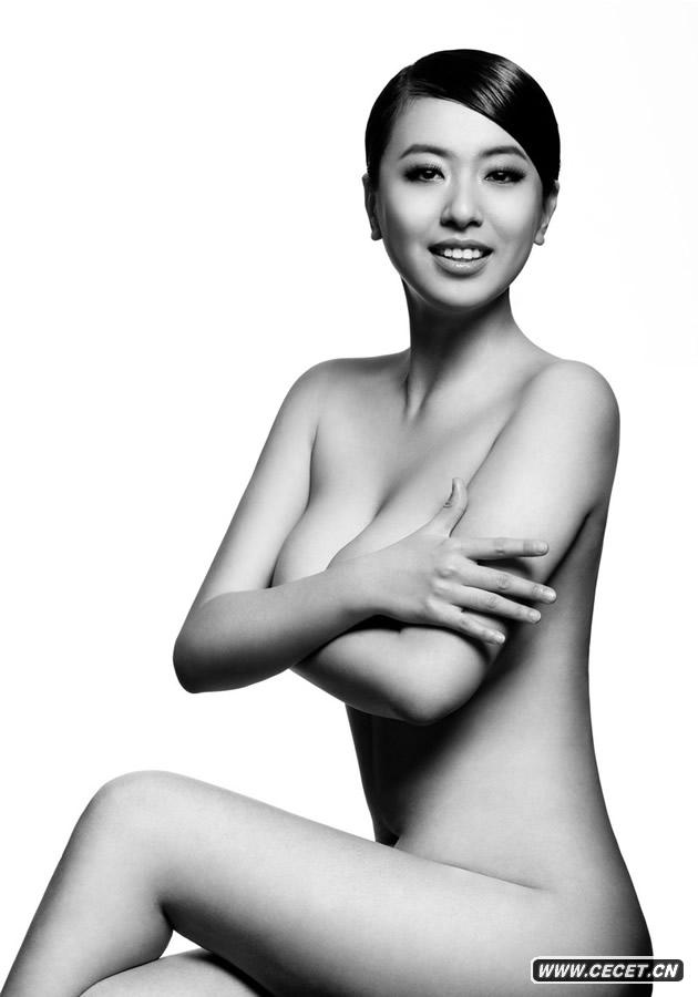 趙銘全裸出鏡加盟粉紅絲帶