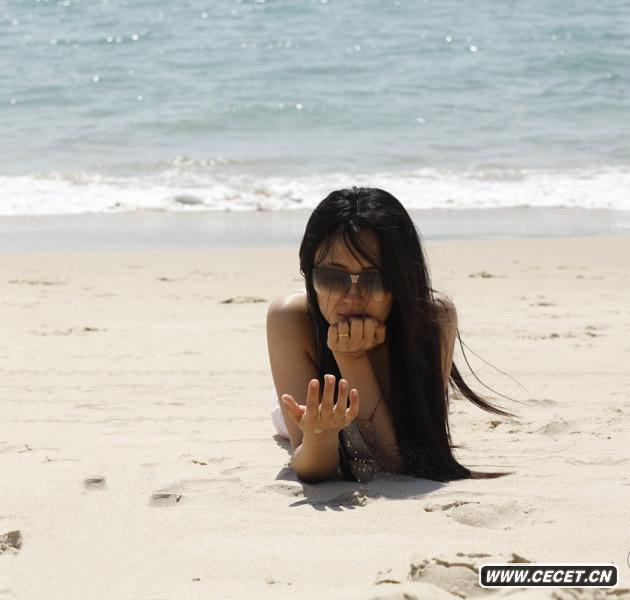 楊童舒三亞海邊拍寫(xiě)真