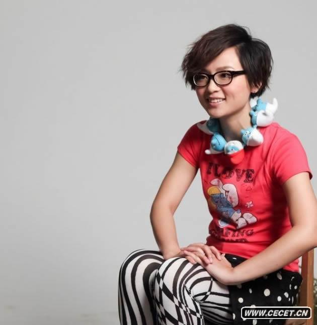 周筆暢受邀拍攝廣告