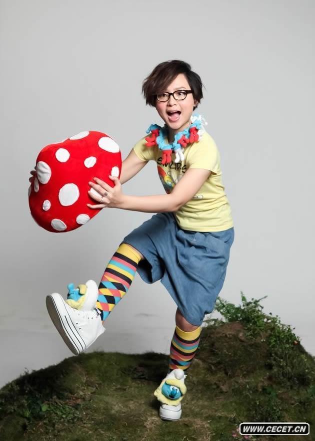 周筆暢受邀拍攝廣告