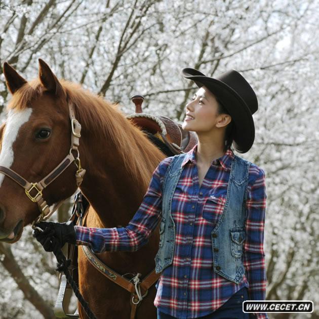 高圓圓好萊塢體驗農莊生活