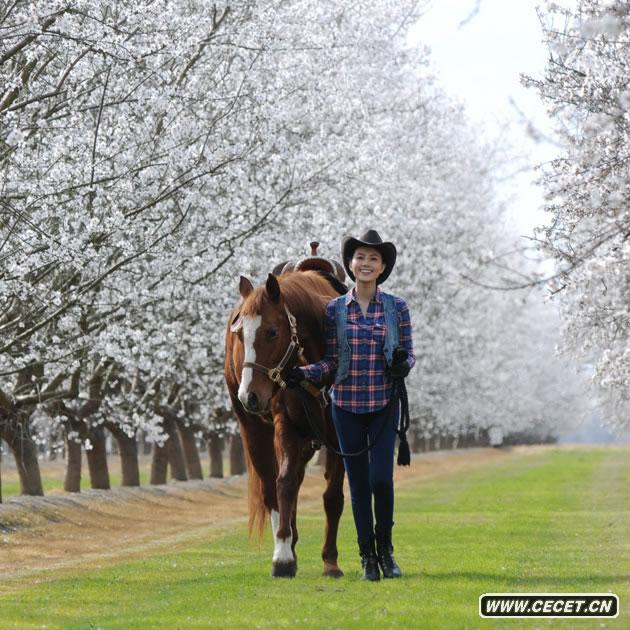 高圓圓好萊塢體驗農莊生活