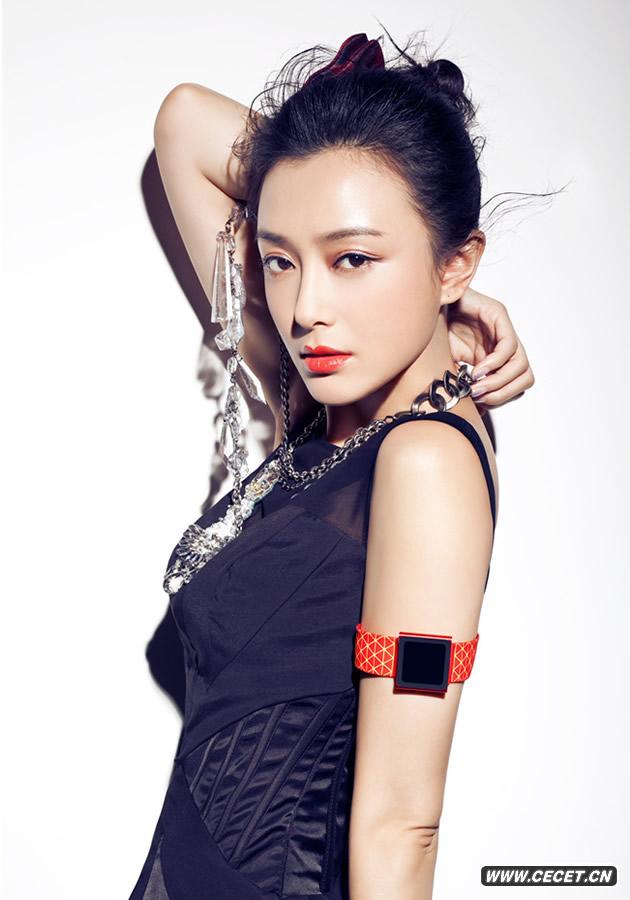 秦嵐變身數碼女郎