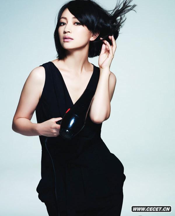 羅海瓊受邀某雜志拍攝