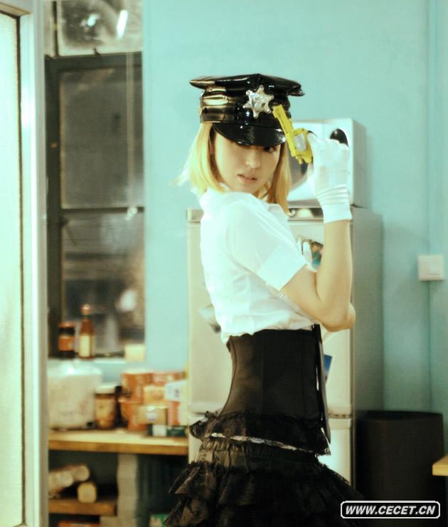 董璇穿制服誘惑李晨