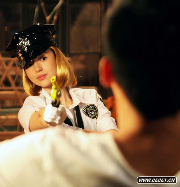 董璇穿制服誘惑李晨