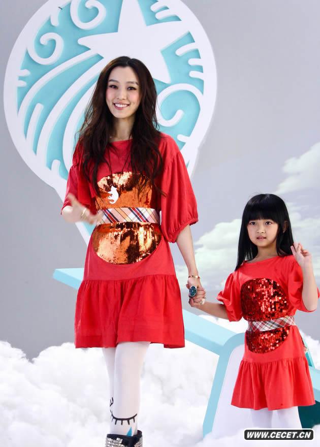 范瑋琪拍新MV與蘿莉同臺