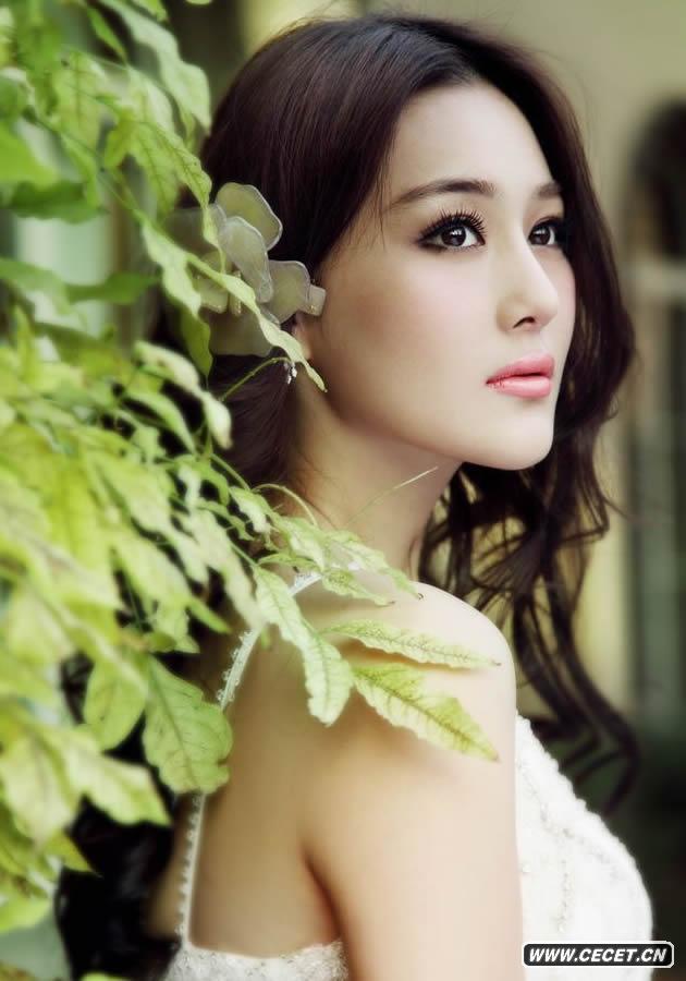 張馨予婚紗照純情唯美