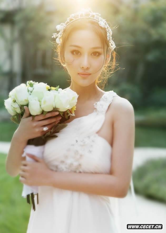 張馨予婚紗照純情唯美