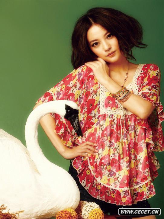 趙薇未PS代言照曝光