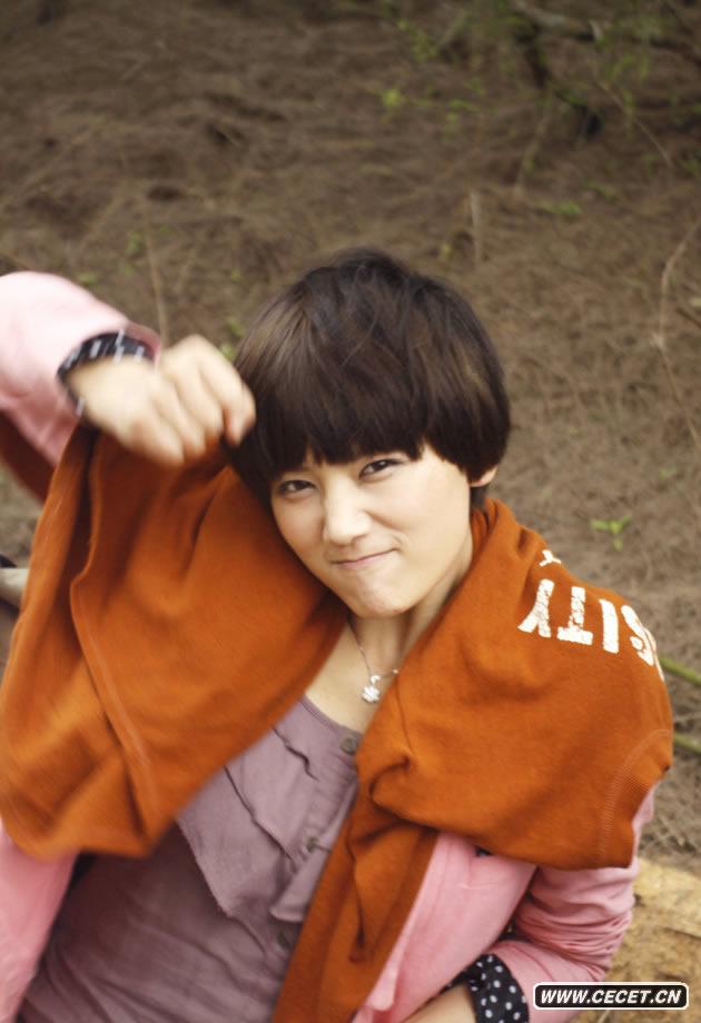 曹曦文海邊隨拍曝光