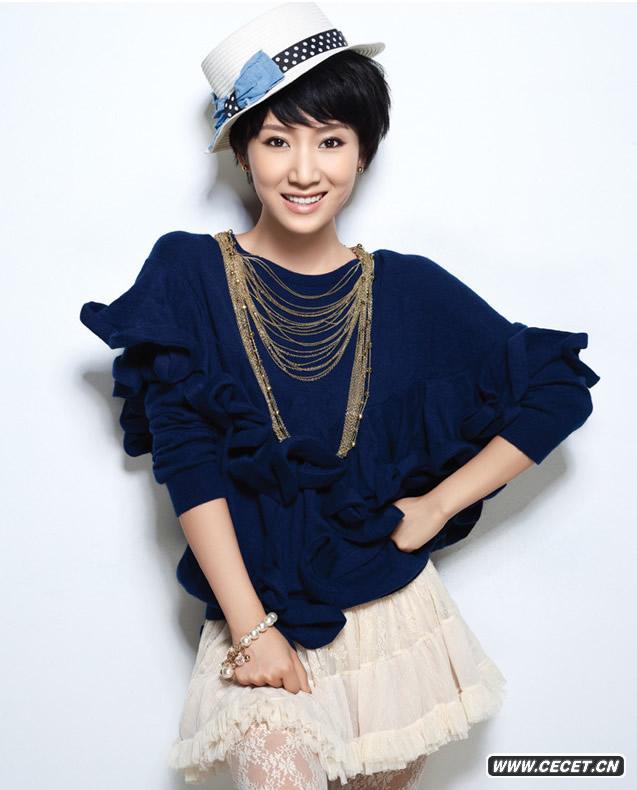 李念拍攝一組隨性寫(xiě)真