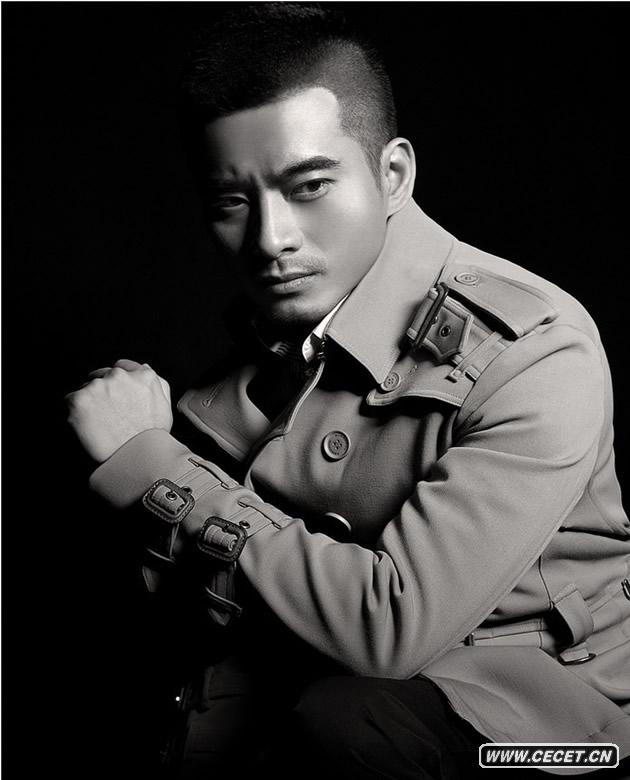 陳龍黑白寫(xiě)真出爐