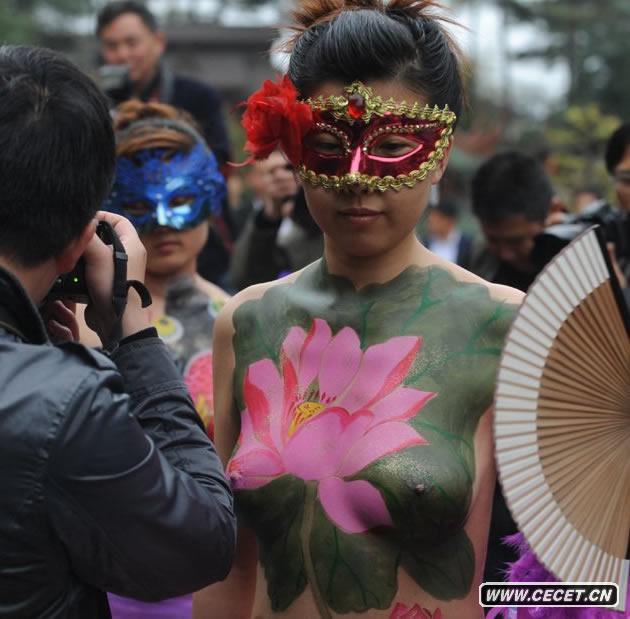 人體彩繪模特驚艷表演