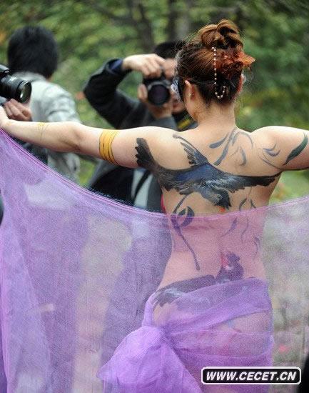 人體彩繪模特驚艷表演