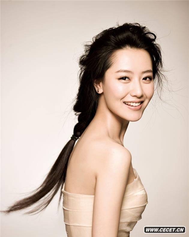 白冰婚紗照養眼不已