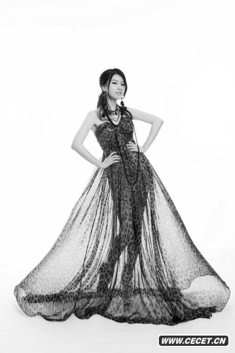 徐立豹紋黑白大片