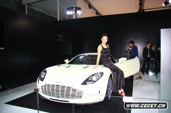 最高4700萬(wàn) 盤(pán)點(diǎn)2011上海車(chē)展10大最貴豪車(chē)