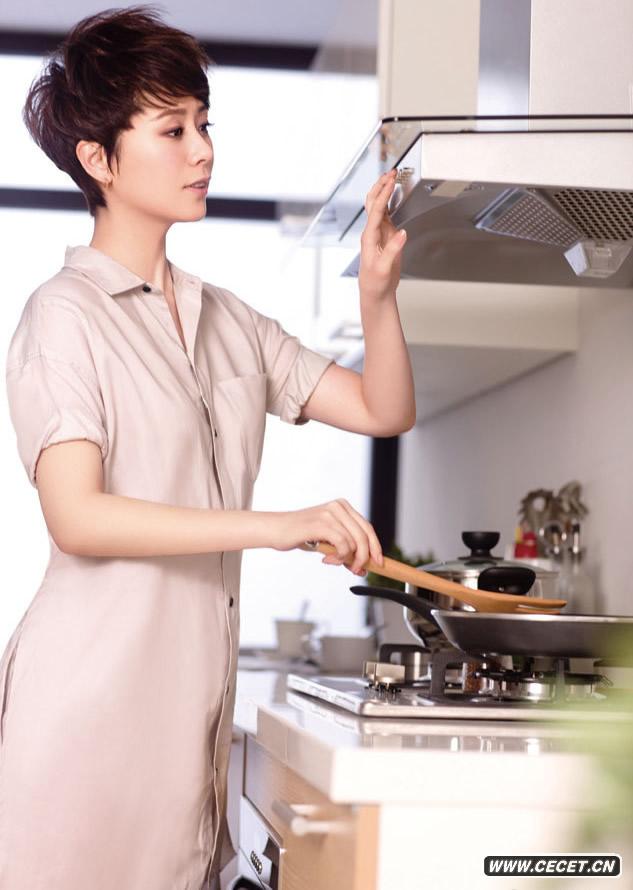 海清春日家居寫(xiě)真曝光