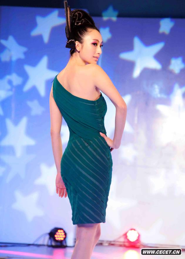 ׃|(zh)ŮǏ˱lr(sh)bԷĿT_