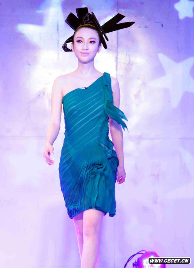 ׃|(zh)ŮǏ˱lr(sh)bԷĿT_