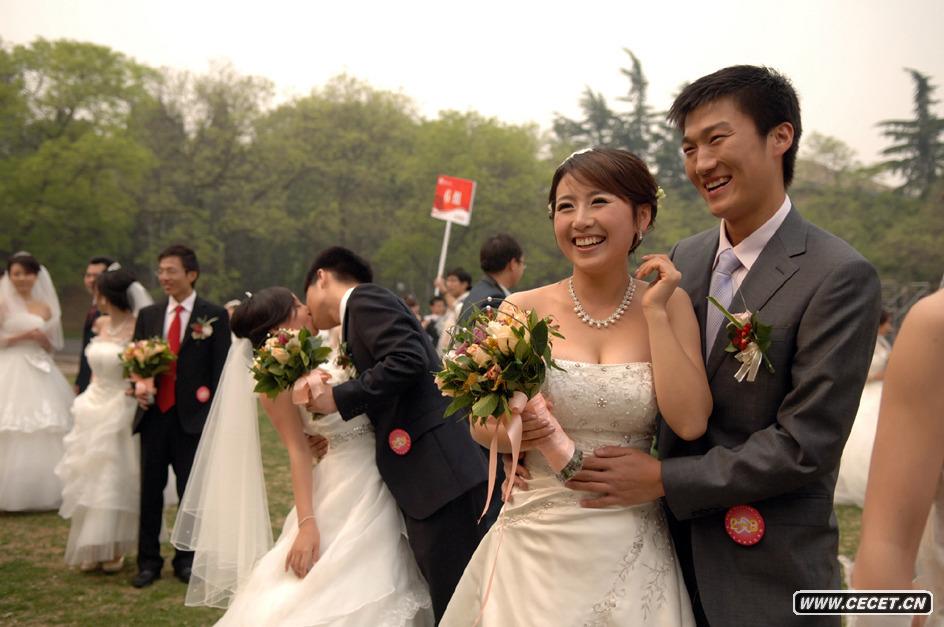 429A úϡwYF(chng)A úϡͼwY42930ڱAW(xu)eAW(xu)Ľ͸УѵȽ400AУc֮Hyֲ