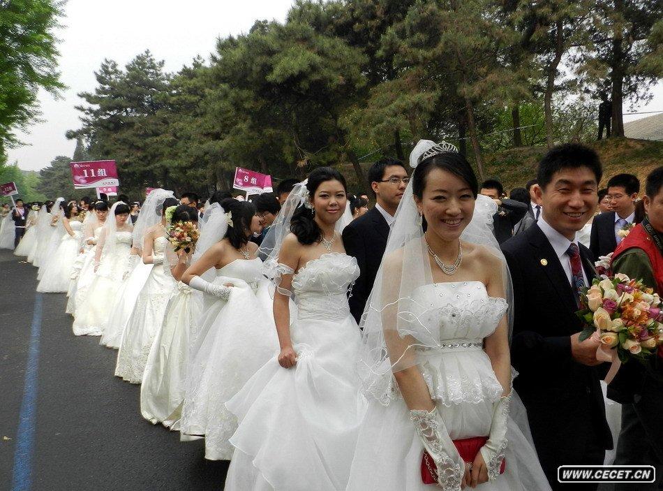 429A úϡwYF(chng)A úϡͼwY42930ڱAW(xu)eAW(xu)Ľ͸УѵȽ400AУc֮Hyֲ