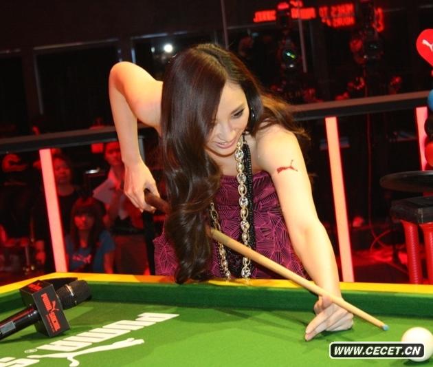 һֱԾ^Ů(zh)Q(chng)_ˇ˅ĳ\(dng)ƷھekɌ(dng)