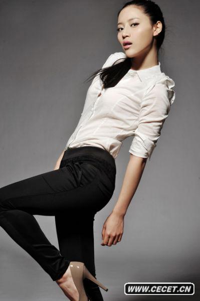 (zh)һuɫſr(sh)bRĲ̵(xi)漯п^ʮȻһ(chng)Ӣ