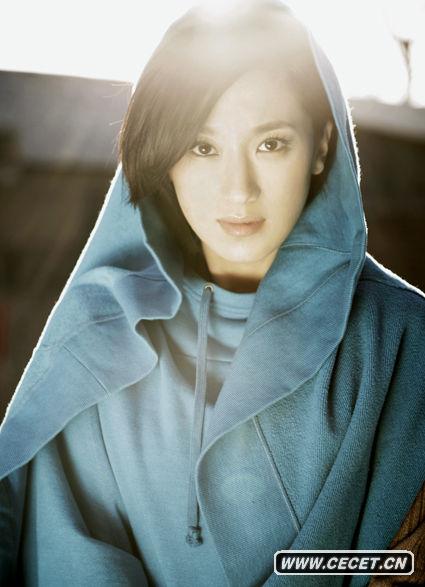 電影《蔡李佛》女主角王佳音春日寫(xiě)真