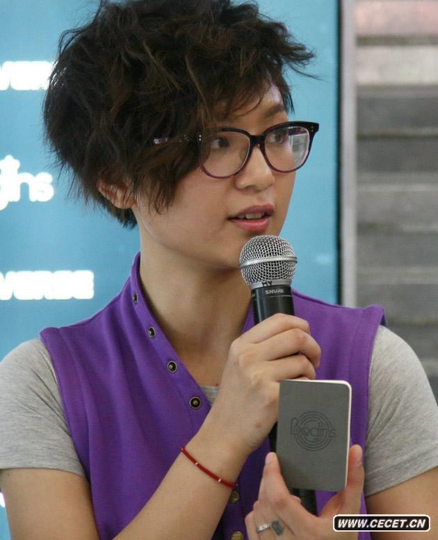 周筆暢開(kāi)潮店晉升“周總” 打造平民時(shí)尚