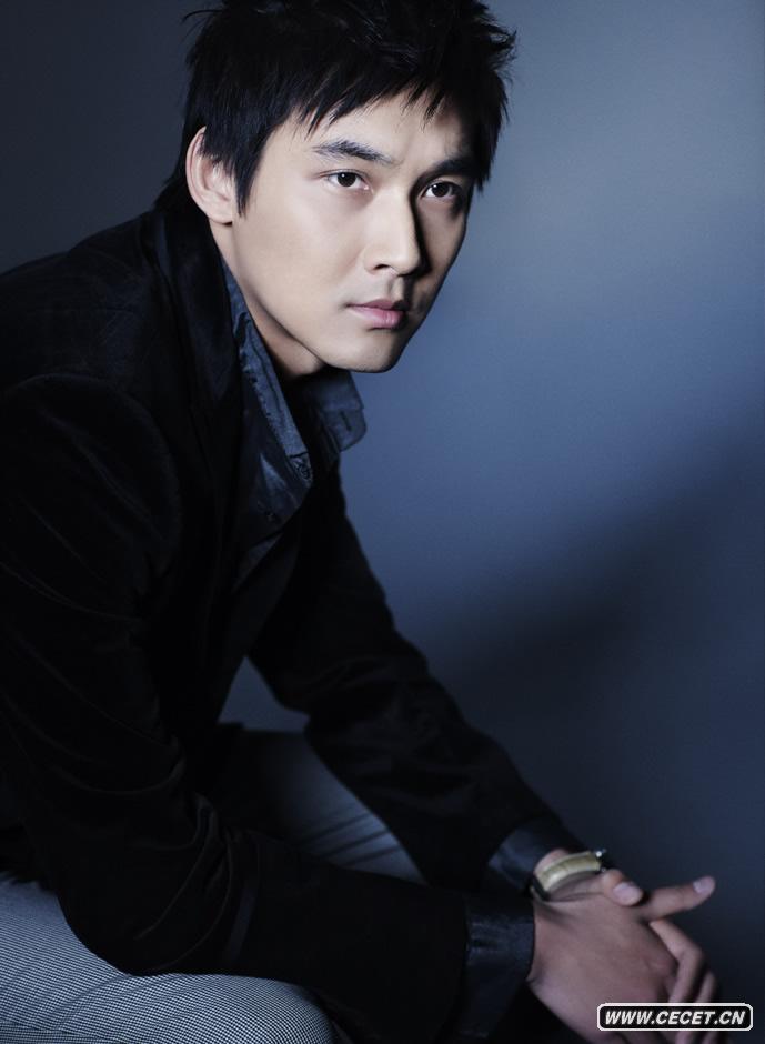 新好男人張鐸推出了最新的時(shí)尚大片