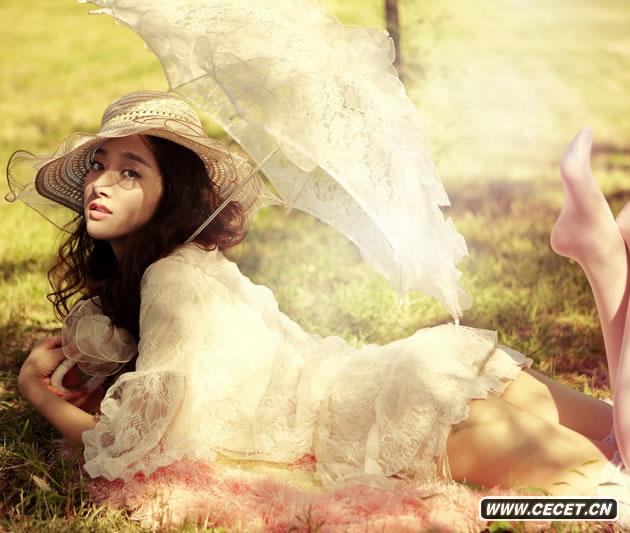 “新一代宅男女神”張舒媛最新洛麗塔風(fēng)情寫(xiě)真