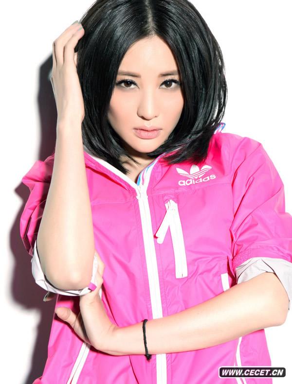 吳曉敏炫色運動(dòng)寫(xiě)真曝光 喜歡不被定義